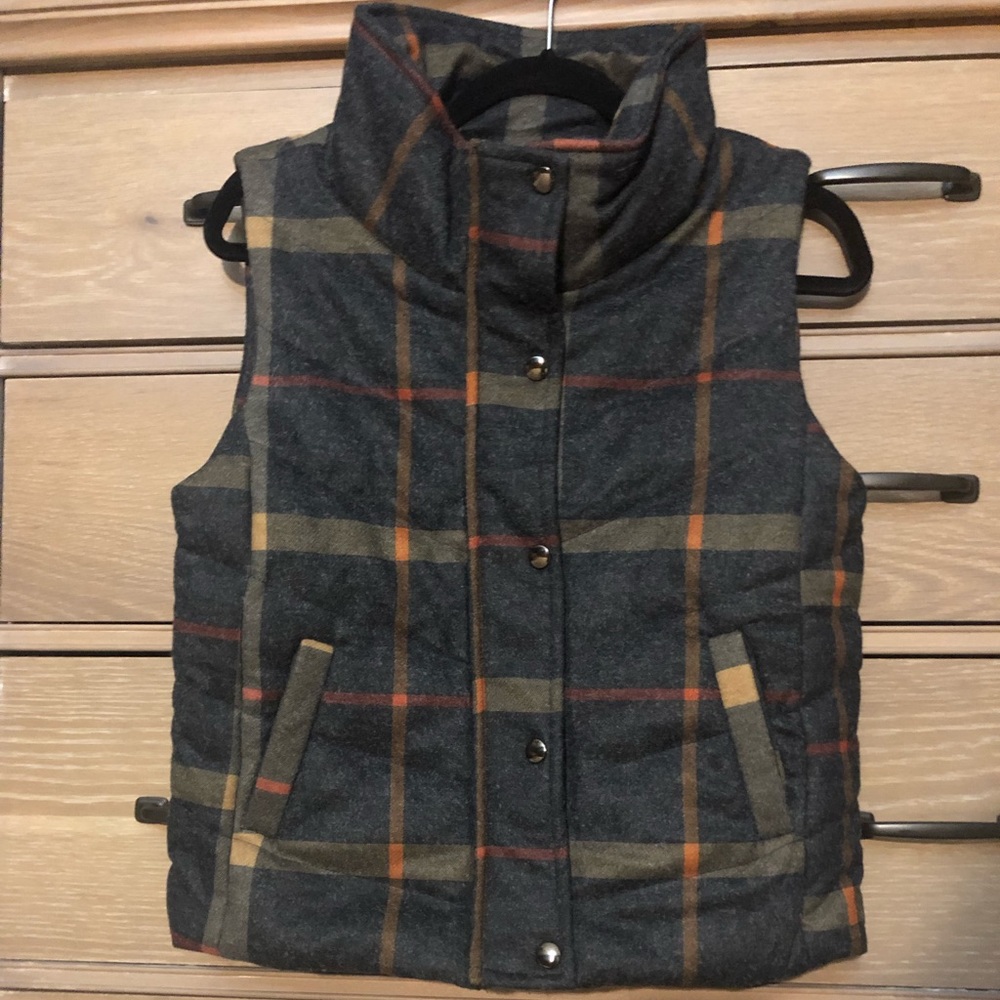 Charcoal Plaid Vest!